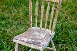 Green and White Chippy Farm Chair